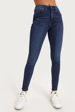 Vero Moda - Skinny jeans - Dark Blue Denim - Vmsophia Hr Skinny J Soft VI3128 Ga - Jeans