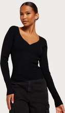 JdY - Stickade tröjor - Black - Jdyplum Mia L/S Heart Neck Pullover - Tröjor - Knitted sweaters