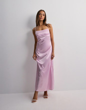 Vero Moda - Festklänningar - Barely Pink - Vmsally Sl Dress - Cel - Klänningar
