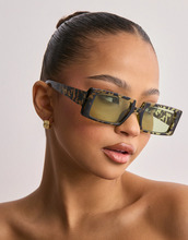 Pieces - Cat eye solglasögon - Black St3-Turtle - Pcannika M Sunglasses Box - Solglasögon