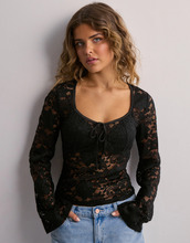 Pieces - Långärmade toppar - Black - Pcamalie Ls Lace Top D2D - Toppar & T-shirts - Women's tops