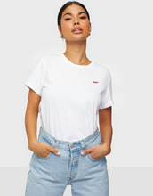 Levi's - T-Shirts - White - Perfect Tee CN100XX - Toppe & t-shirts - T-shirts