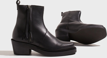 Pavement - Chelsea boots - Black - Emili - Boots & Kängor - Chelsea boots
