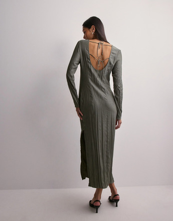 Samsøe Samsøe - Långärmade klänningar - Dusty Olive - Saisabel dress 15158 - Klänningar - Long dresses