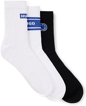 Three-pack of short-length socks in a cotton blend