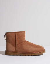 UGG M Classic Mini Boots & Støvler Chestnut