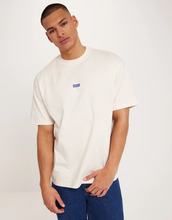 HUGO Nalono 10250555 01 T-skjorte med trykk Open White