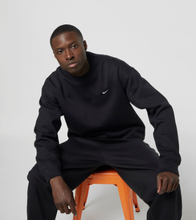 Nike NRG Premium Essential Sweatshirt, svart
