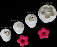 4 STÜCKE Pflaumenblüte Frühling Sterben Kunststoff Zucker Kuchen Gebacken Keks Cookies Paste Dekorieren Modellierung Werkzeuge Küchenhelfer