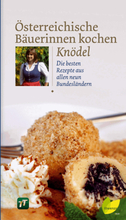 Österreichische Bäuerinnen kochen Knödel
