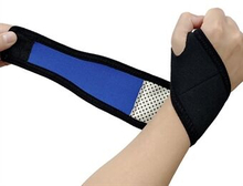 Wrist Wrap Sports Compression Bracer Håndfladebeskyttelsesrem Selvopvarmende håndledsstøtte Armbånd