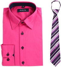 Cerise skjorte med lilla slips