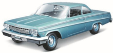 1962 Chevrolet Bel Air 1:18 met lt blue