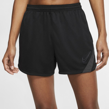 Nike Dri-FIT Academy Pro Women's Football Shorts - Black