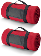 2x Fleece dekens/plaids rood met afneembaar handvat 150 x 120 cm