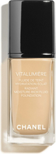 Flydende makeup foundation Chanel Vitalumière 25-pétale (30 ml)
