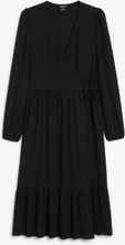 Long-sleeved wrap dress - Black