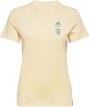 Sweden 21/22 Travel Tee W Sport T-shirts & Tops Short-sleeved Cream Adidas Performance