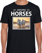 Witte paarden t-shirt met dieren foto amazing horses zwart voor heren