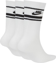 Nike Sportswear Essential Crew Socks (3 Pairs) - White