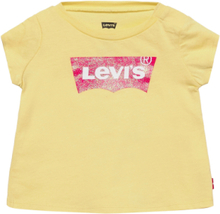 S/S Batwing A-Line Tee T-shirts Short-sleeved Gul Levi's*Betinget Tilbud