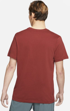 Nike Dri-FIT Short-Sleeve Trail Running T-Shirt - Red