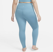 Nike Plus Size - Yoga Women's 7/8 Leggings - Blue