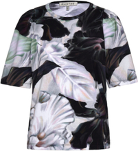 Jikolaz Tops T-shirts & Tops Short-sleeved Black Munthe