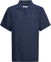 Box Fit Short Sleeved Striped Linen Shirts Linen Shirts Marineblå Knowledge Cotton Apparel*Betinget Tilbud