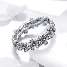 Simple Silver Sparkle Daisy Floral Diamond Ring for Women Size: 7