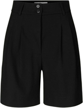 Karen 396 shorts