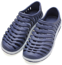 Men Pure Color Hollow Out Breathable Slip On Flat Beach Shoe