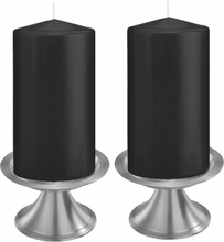 Set van 2x zwarte cilinderkaarsen/stompkaarsen 8 x 15 cm met 2x zilveren kaarsenhouders