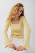 Gina Tricot - Wide sleeve knit top - strikkeplagg - Yellow - XL - Female