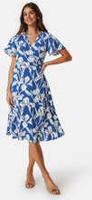 VILA Lovie S/S Wrap Midi Dress True Blue AOP:ELLIS 36