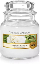 Classic Small Jar Camellia Blossom 104g