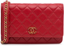 Pre-owned Chanel Quilted Lambskin 19 Wallet on Chain Red