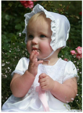 Christening bonnet in optic white satin - Grace of Sweden