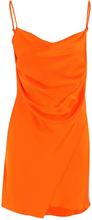 Kort kjole laget av satengfin faste stropper drapert utringning skjult glidelås lukking Kort modell oransje laget i Ungarn Composition: 78% Traiacetate, 22% Polyester