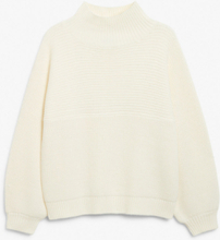 Vertical knit turtleneck sweater - White