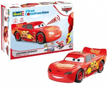 Revell Lightning McQueen, Urheiluauton pienoismalli, Kokoamispakkaus, 1:20, Lightning McQueen, Ei sukupuolirajoitusta, 19 kpl