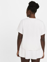 Nike Plus Size - Court Dri-FIT Victory Women's Short-Sleeve Tennis Top - White