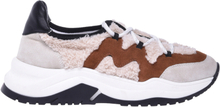 Low-top trainers in tan suede and cream fabric