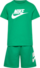 Nkn Club Tee & Short Set Sport Sets With Short-sleeved T-shirt Green Nike