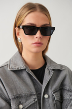 Gina Tricot - Classic slim sunglasses - Solbriller - Black - ONESIZE - Female