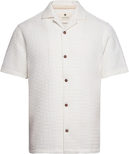 Akleon S/S Waffle Shirt Tops Shirts Short-sleeved White Anerkjendt