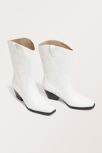 Embroidered cowboy boots - White