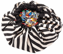 play&go ® 2-i-1 legetæppe Stripes black ⌀ 140 cm