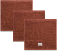 Premium Towel 30X30 4-Pack Home Textiles Bathroom Textiles Towels & Bath Towels Face Towels Brown GANT