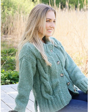 Scent of Sage Cardigan by DROPS Design - Cardigan Stickmnster str. S - Small
